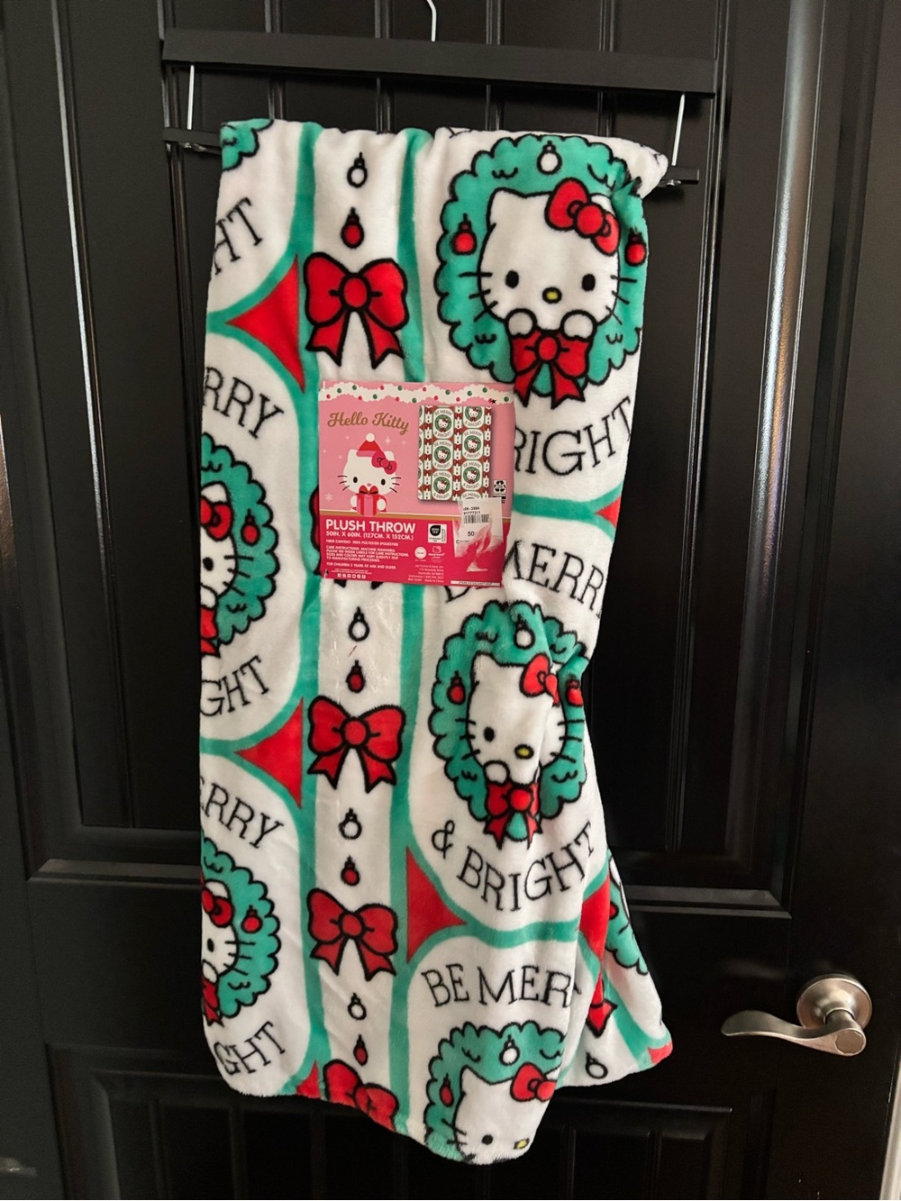 Christmas Hello Kitty Plush Holiday Throw Blanket - White, Green & Red